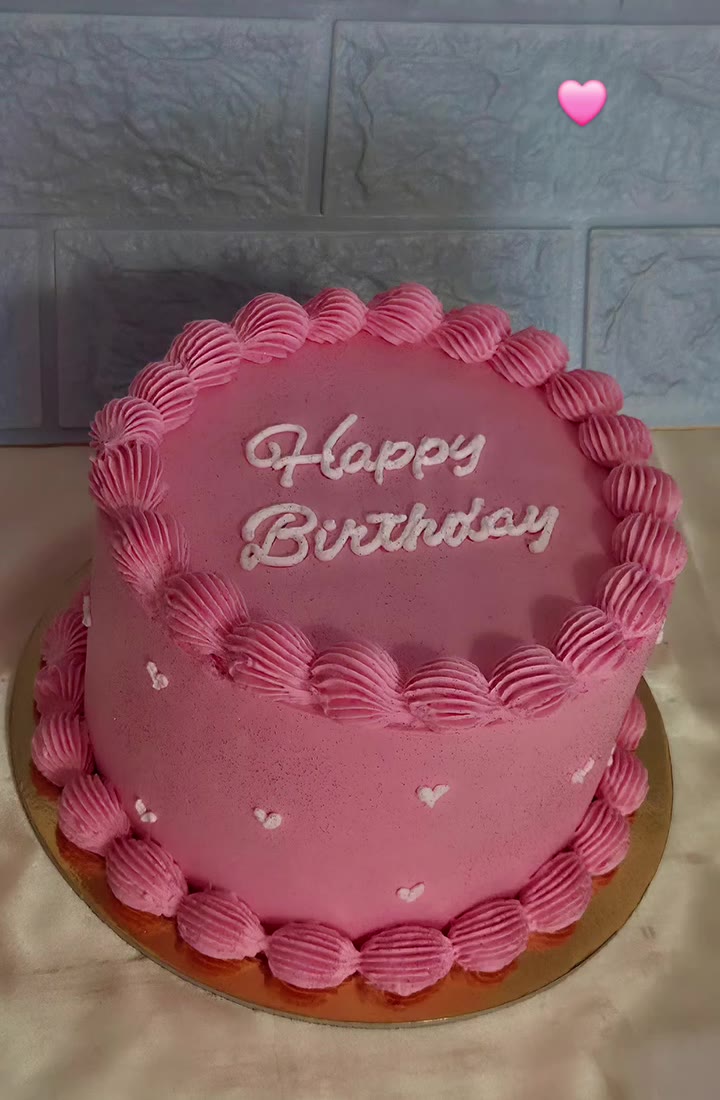 Bolo rosa Happy Birthday